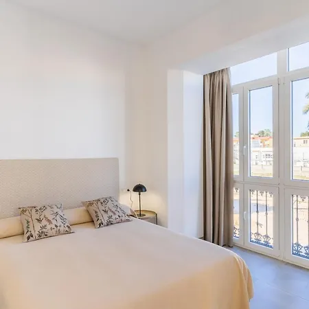 Casa De La Vega Aparthotel *
